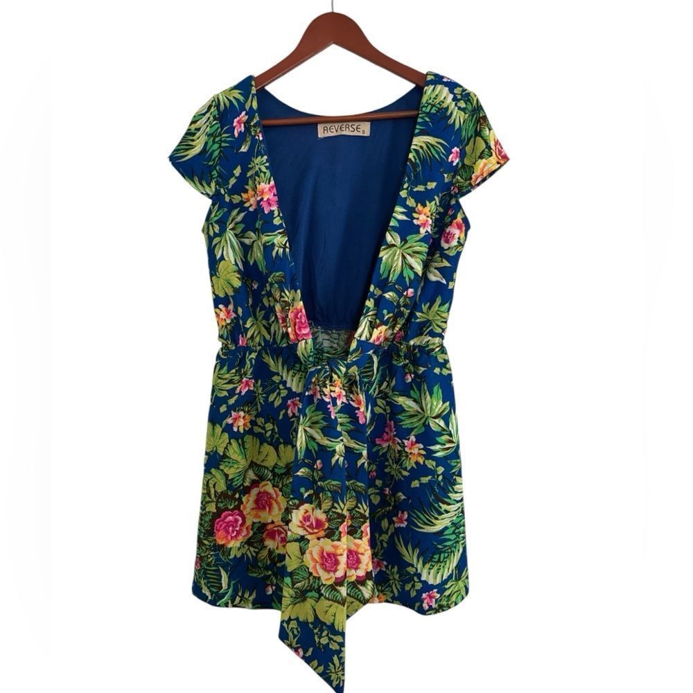 Revolve Reverse Tropical Blue Tie Front Dress EUC